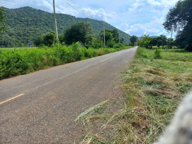 ขายที่ดิน 3 ไร่ติดถนนลาดยาง