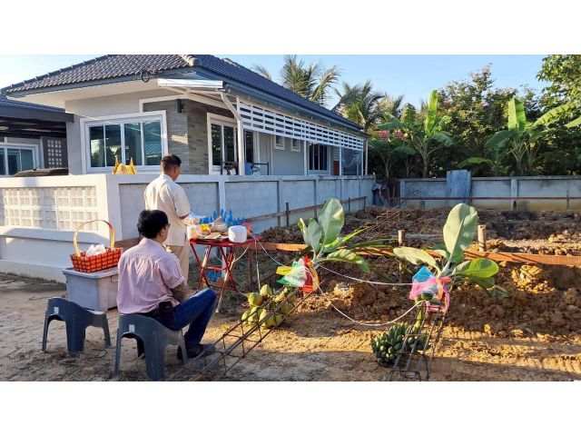 บ้านสร้างใหม่ 1.79 ลบ. 45 ตร.ว. 3 นอน 2 น้ำ จอดรถยนต์ ห้องครัว