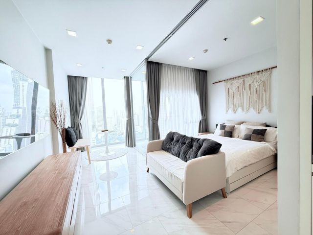 Condo For Rent Hyde Sukhumvit 11 ( S03-2168)