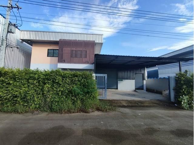 โรงงาน พร้อมออฟฟิศ ใกล้ถนนหมายเลข340 ย่านลาดหลุมแก้ว