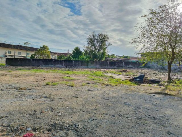 L911 ขายที่ดินสวยทำเลดี ถมแล้ว 2 ไร่ เมืองชลบุรี