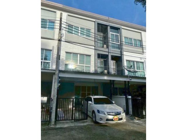 ให้เช่าทาวโฮม3 ชั้นแนวรถไฟฟ้าสายสีเหลือง ใกล้สถานีรถไฟฟ้าแบริ่ง