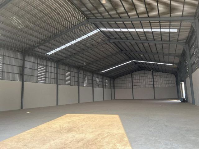 #ให้เช่าโกดังใหม่พร้อมออฟฟิศบางน้ำจืด สมุทรสาคร พื้นที่ 600-2000 ตรม   โกดังสูง 12ม  กว้าง 24ม