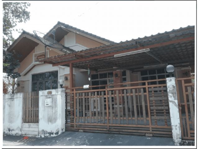 ขายบ้านเดี่ยวมือสองชั้นเดียวพานทอง ชลบุรี เนื้อที่ 0-0-67 ไร่