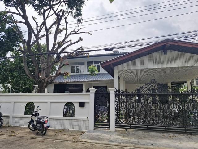 PB5876ให้เช่า บ้านเดี่ยว 2ชั้น ย่านบางกะปิ นวมินทร์ เสรีไทย ทำเลซอยศรีบูรพา 5 ใกล้ เดอะมอลล์บางกะปิ