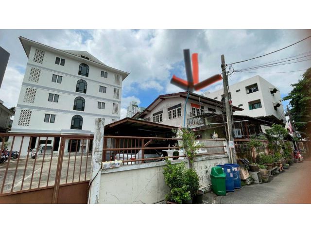 บ้านสุขุมวิท 52 ตรว.ราคาต่ำกว่าประเมิน เหมาะนักลงทุนรีโนเวทบ้านทำใหม่หรือทำอพาร์ตเมนท์กลางกรุง