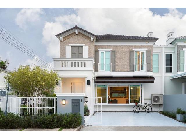 ให้เช่า บ้านแฝด อัญญา บางนา (land&house) ใกล้เมกะบางนา