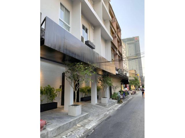 ขายโรงแรม ย่านใจกลางเมือง ซอยสีลม 22 ใกล้ BTS