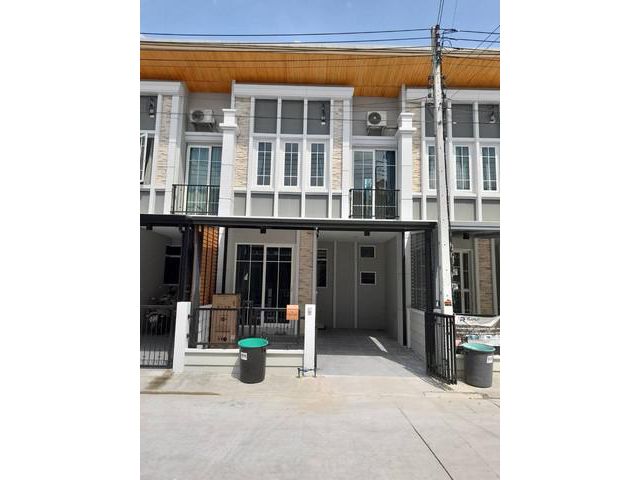 ให้เช่า โกลเด้น ทาวน์ วิภาวดี-รังสิต 3 นอน แอร์ 4 เครื่อง เพียง 1