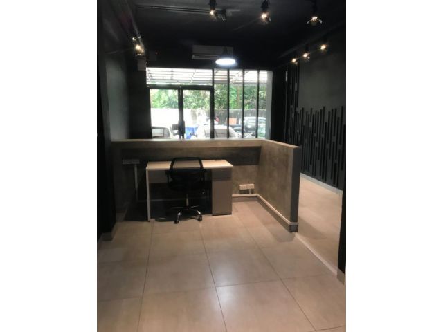 ให้เช่าชั้นล่างของตึกแถว ซอยเพชรเกษม 42 แยก 1 ทำเลดี เดินทางสะดวก ใกล้สถานีรถไฟฟ้า BTS บางหว้าและมหาวิทยาลัยสยาม