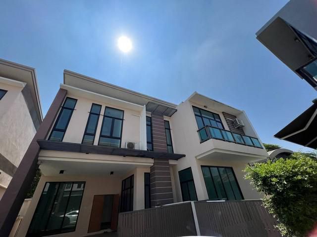 ด่วนๆๆ ขายบ้านเดี่ยว 4 นอน หลังมุม ซอยนาคนิวาส 14 ลาดพร้าว 71