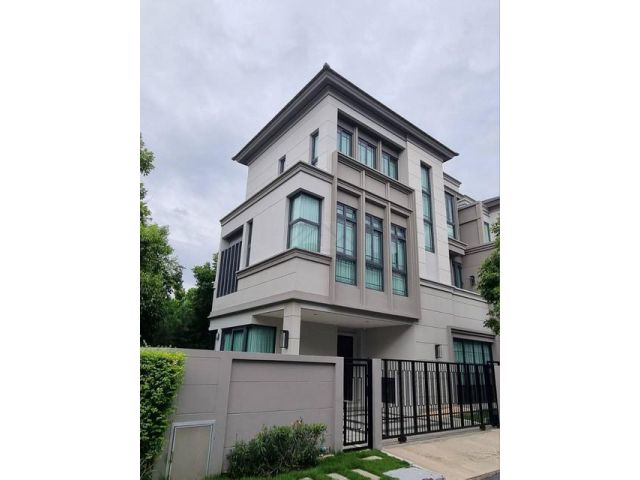 ขายบ้านแฝด 3 ชั้น แปลงมุม The Sonne ศรีนครินทร์-บางนา เฉลิมพระเกี