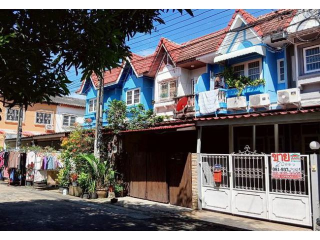 ขายและให้เช่าทาวน์เฮ้าส์ หมู่บ้านศิรินเทพ 9 ซอยราษฎร์พัฒนา 14 สะพานสูง กรุงเทพมหานคร