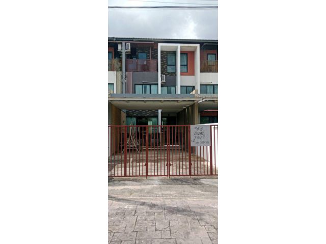 ให้เช่าทาวน์โฮม 3 ชั้น แกรนด์ ไอ-ดีไซน์ วิภาวดี เฟอร์ฯครบ พร้อมเข้าอยู่ ทำเลดีใกล้สนามบินดอนเมือง