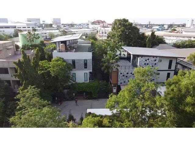 ด่วนให้เช่า ออฟฟิศหรู ระดับพรีเมียม 3 ชั้น ติดคลอง ทำเลทอง บางนา-สุขุมวิท 105 พร้อมย้ายเข้า