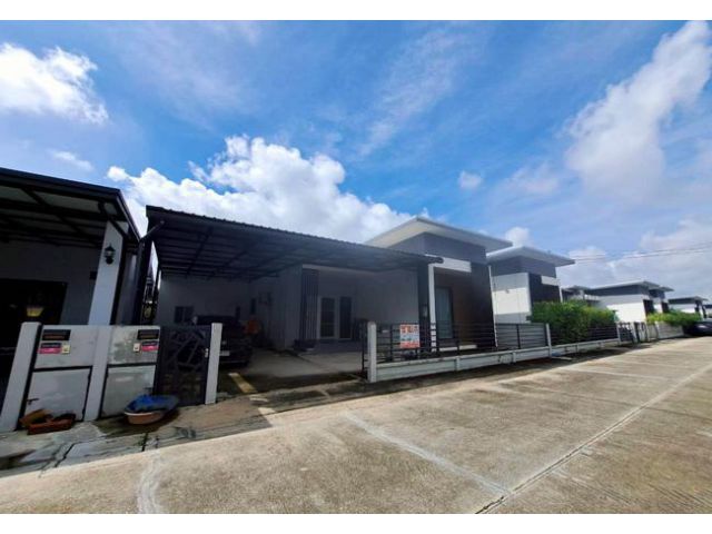 ขายบ้าน หมู่บ้านร็อคการ์เด้น สุวรรณภูมิ เฟส 3 ซอยหลวงแพ่ง 4/1 บางเสาธง สมุทรปราการ