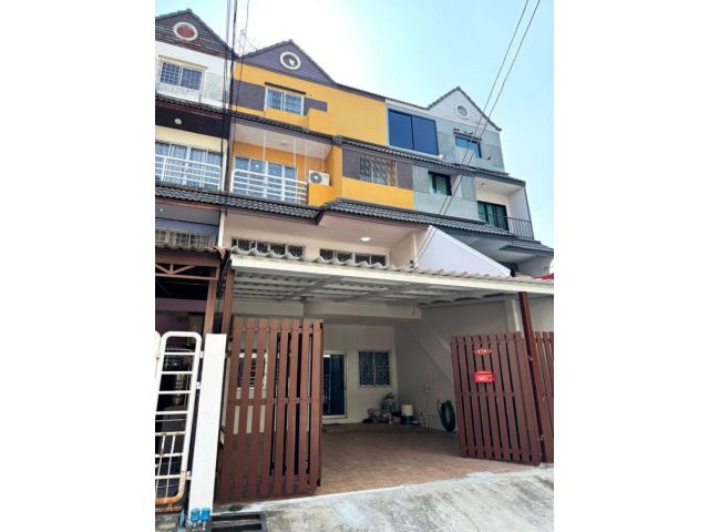 PK915ให้เช่าหรือขายทาวน์เฮ้าส์ 4 ชั้น หมู่บ้าน วราธรวิลล์ พัฒนาการ 44