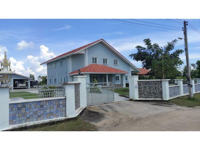 ขายบ้านเดี่ยวสไตล์ยุโรป 2 ชั้น สภาพใหม่ ทำเลดี ตำบลบิง อำเภอโนนสูง จังหวัดนครราชสีมา