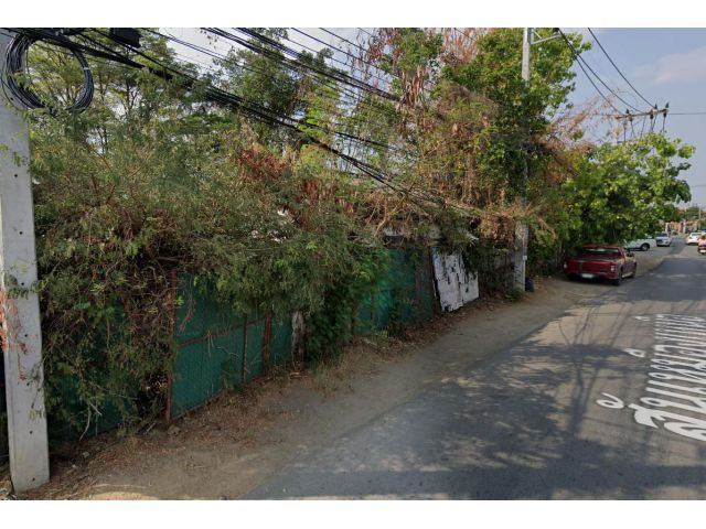 ที่ดิน อำเภอเมืองลำพูน เนื้อที่ 207 ตารางวา