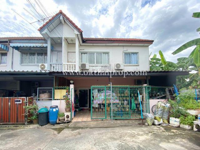 ทาวน์เฮ้าส์ หมู่บ้านเจริญสุข2 ถนนสรงประภา เขตดอนเมือง กรุงเทพฯ