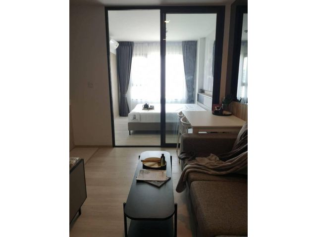 Life One Wireless 35th floor