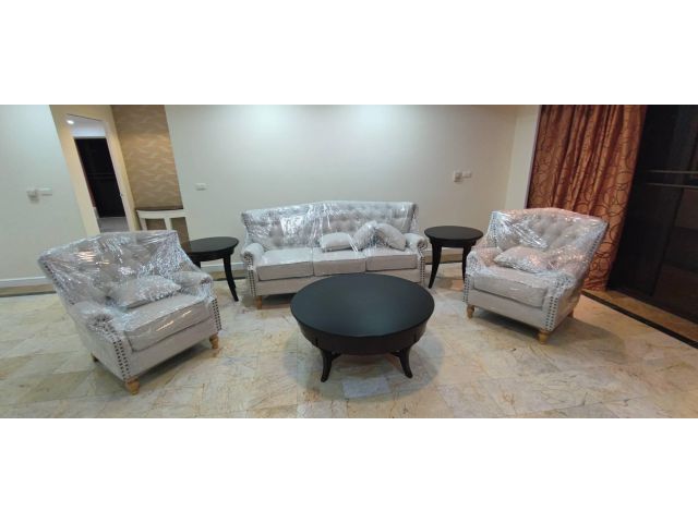 Condo  for rent now  3  Beds size room too big at sukhumvit soi 18