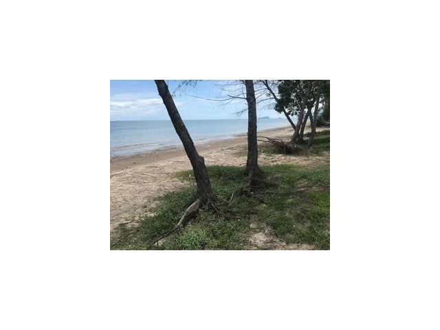 ขายที่ดินติดทะล ติดหาด น้ำใสทะเลสวย
