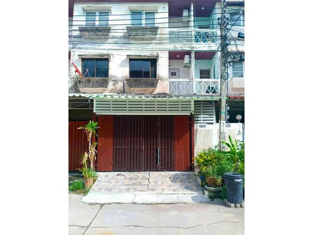 ขายบ้านทาวน์โฮม 3 ชั้นหมู่บ้านรัชดาสวนธน ประชาอุทิศ 71 ทุ่งครุ