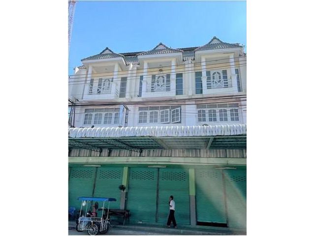 ขายอาคารพาณิชย์ 3 ชั้นครึ่ง 3 คูหา อ.พระพุทธบาท จ.สระบุรี