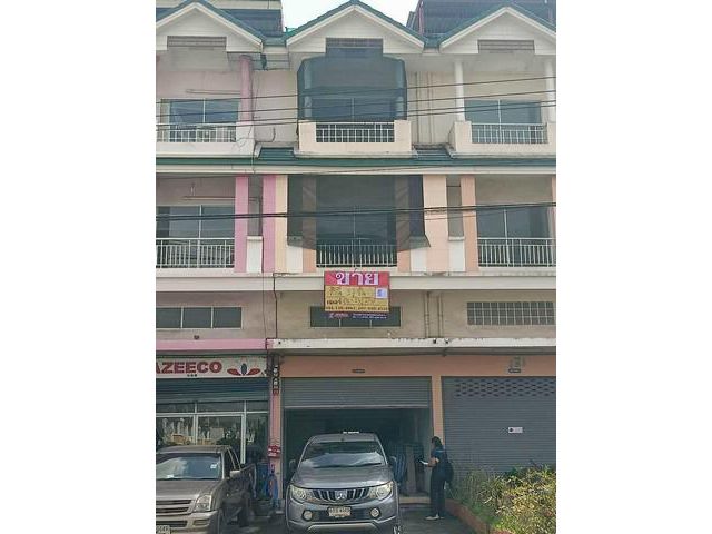 ขายด่วน อาคารพานิชย์ 3 ชั้นครึ่ง ขนาด 23.2 ตร.ว  ท้ายถนน ท่าข้าม