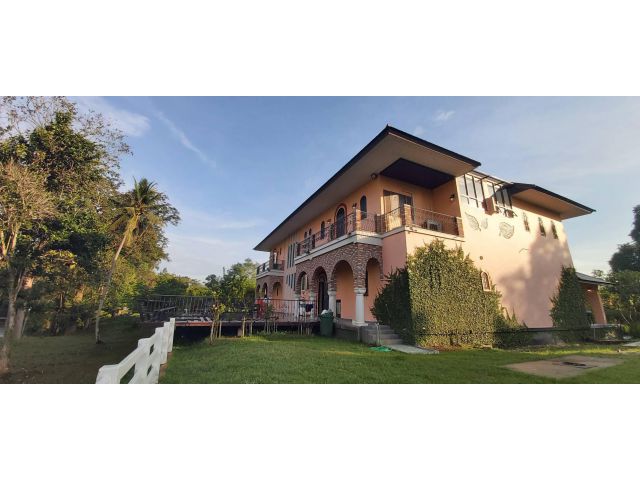 ขายบ้านพูลวิลล่า 7 ไร่ เขาใหญ่ ถนนโยธาธิการ-นครราชสีมา2049 ต.ขนงพระ อ.ปากช่อง จ.นครราชสีมา