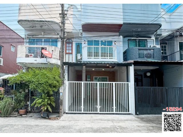 ขาย ทาวน์โฮม 84 แมนชั่น ใกล้ MRT ลาดพร้าว 71 เพียง 900 เมตร