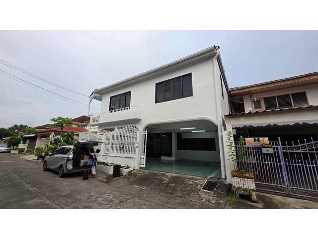 ให้เช่าบ้านเดี่ยว 2ชั้น หมู่บ้านระเบียงทอง ถนนนาคนิวาส ลาดพร้าว