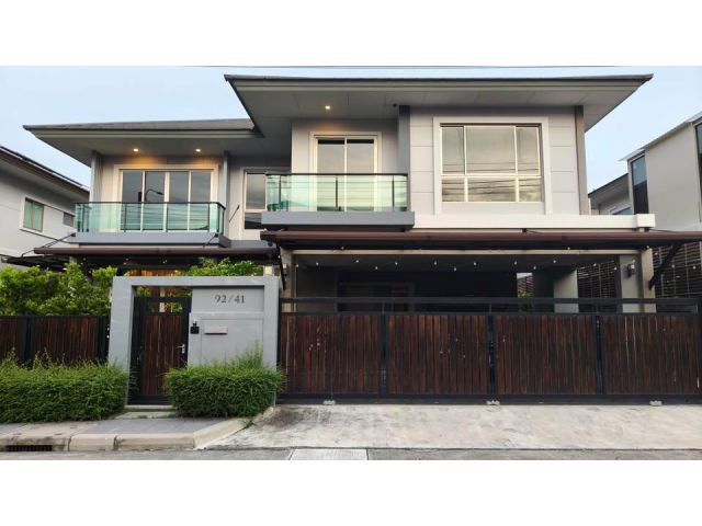 บ้านเดี่ยวหรู สไตล์โมเดิร์น The Palm แจ้งวัฒนะ-ชัยพฤกษ์ เรียบหรูแต่งลงตัวทุกมุม พร้อมอยู่