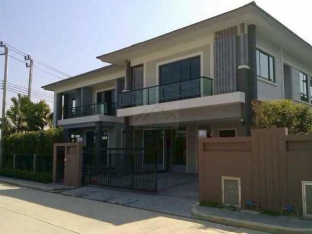 ให้เช่าบ้านเดี่ยว 2 ชั้นหลังใหญ่ 110 ตรว. 6 นอน เเดอะ ปาล์ม พัฒนา