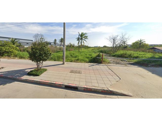 ขายที่ดิน 4 ไร่ ถ.ศรีนครินทร์-ร่มเกล้า แขวงคลองสองต้นนุ่น เขตลาดกระบัง กรุงเทพมหานคร