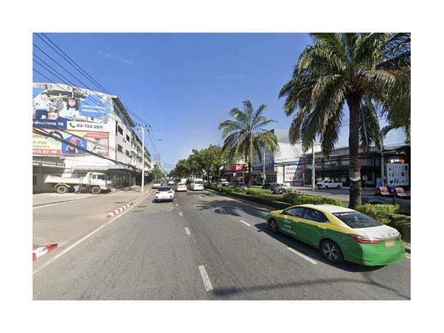 ขายที่ดินพร้อมสิ่งปลูกสร้าง โซนพัฒนาการ แปลงมุม ถนนกว้างเข้าออกสะดวก