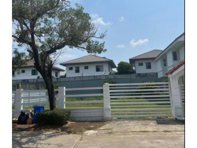 ขายที่ดินแปลงสวย 101 ตร.วา หมู่บ้านบารเมษฐ์ ใกล้สวนหลวง ร.9 หมู่บ้านเงียบสงบ ปลอดภัย มีระบบรักษาความปลอดภัย