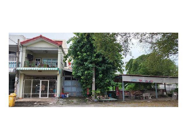 ขายทาวเฮ้าส์ 24.5 ตารางวา พร้อมผู้เช่า ดีเคบางบอน