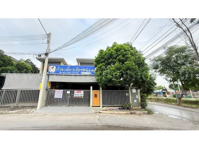 บ้านแฝด บ้านชานไม้ เดอะทาวน์ คลองสอง คลองหลวง ปทุมธานี หลังมุม