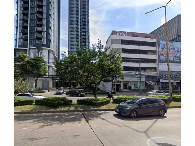 อาคารสำนักงาน ติดถนนรัชดาภิเษก ใกล้ MRTห้วยขวาง