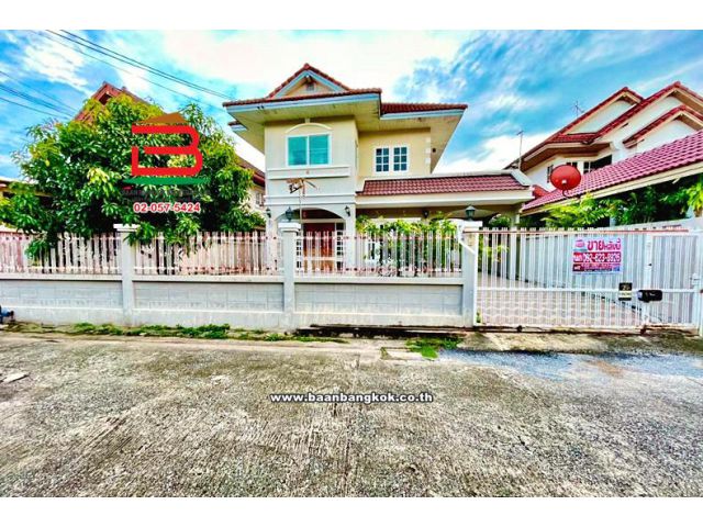 บ้านเดี่ยว เนื้อที่ 64 ตรว. หมู่บ้านปรารถนาคันทรีโฮม ใกล้โรงพยาบาลธัญบุรี เขตธัญบุรี ปทุมธานี