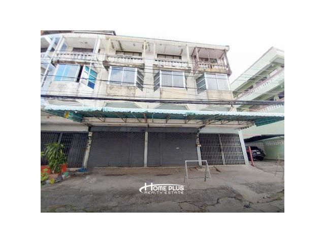 เช่าอาคารพาณิชย์ 3 ชั้นครึ่ง 2 คูหาเชื่อมติดกัน ซอยประชาอุทิศ16