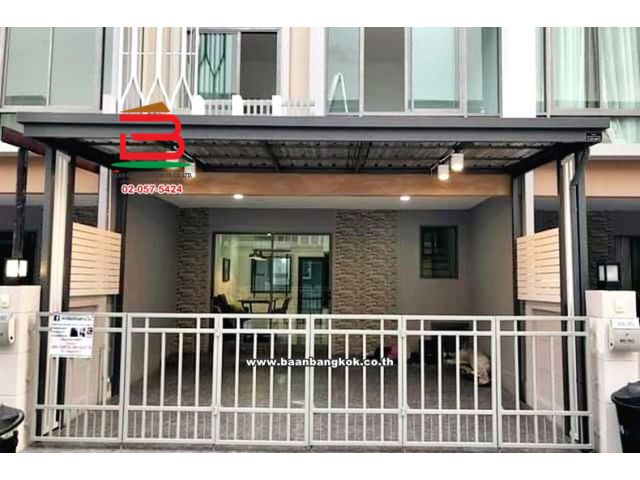 ทาวน์โฮม เนื้อที่ 19.7 ตรว. โครงการ เดอะเมทโทร พระราม9-กรุงเทพกรีฑา เนื้อที่ 19.7 ตรว ซอยราษฎร์พัฒนา 15 แยก 1 แขวงสะพานส