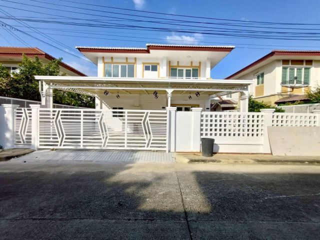 ขายหมู่บ้านคุณาภัทร3 (หมู่บ้านบัวทอง 4)ถนนบ้านกล้วย-ไทรน้อย บางบัวทอง นนทบุรี