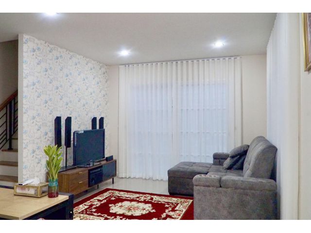 ให้เช่าบ้าน 4 ห้องนอน 3 ห้องน้ำ โครงการ โกลเด้น นีโอ แจ้งวัฒนะ เมืองทอง