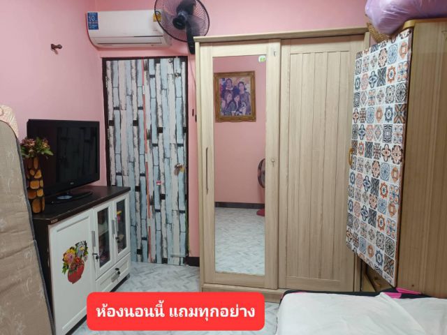 เอื้ออาทรปากเกร็ดนนทบุรี ตึก 1 ชั้น 5 แอร 9,000 btu.ในห้องนอน 1 ตัว  เตียง3.5ฟุต +ที่นอน3.5ฟุต รวม2ชุด 080-9169359