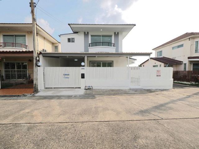 ขายราคาพิเศษ บ้านแฝด 2 ชั้น 41.1 ตร.ว. 5นอน 2น้ำ ม.ศุภาลัยวิลล์ บ้านสวย ทำเลดีเยี่ยม หลังมุม ฟังชั่นครบ พื้นที่กว้าง