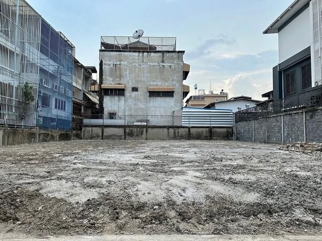 ขายที่ดินขนาด 140 ตารางวา ซอยสาธุประดิษฐ์ 49 หน้ากว้าง 20 เมตร ลึก 28 เมตร ที่ดินห่าง เซ็นทรัล พระราม 3 ระยะ 2.8 กิโลเม