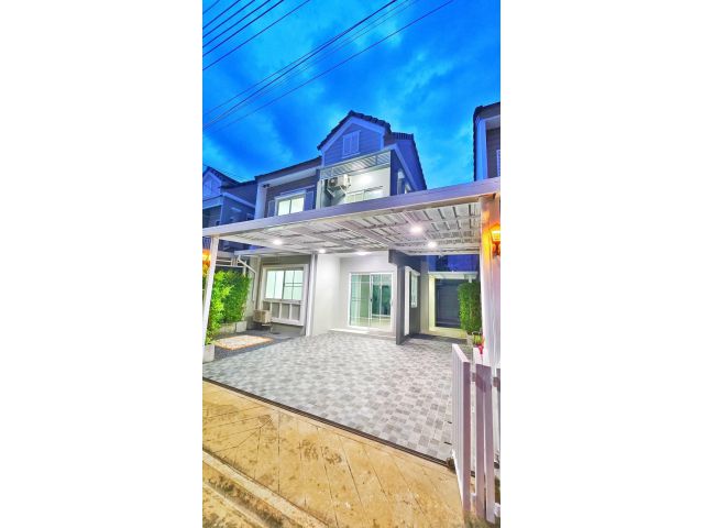 ให้เช่า เดอะ วิลเลจ เอ็กซ์คลูซีฟ บางนา กม. 10 - พร้อมอยู่